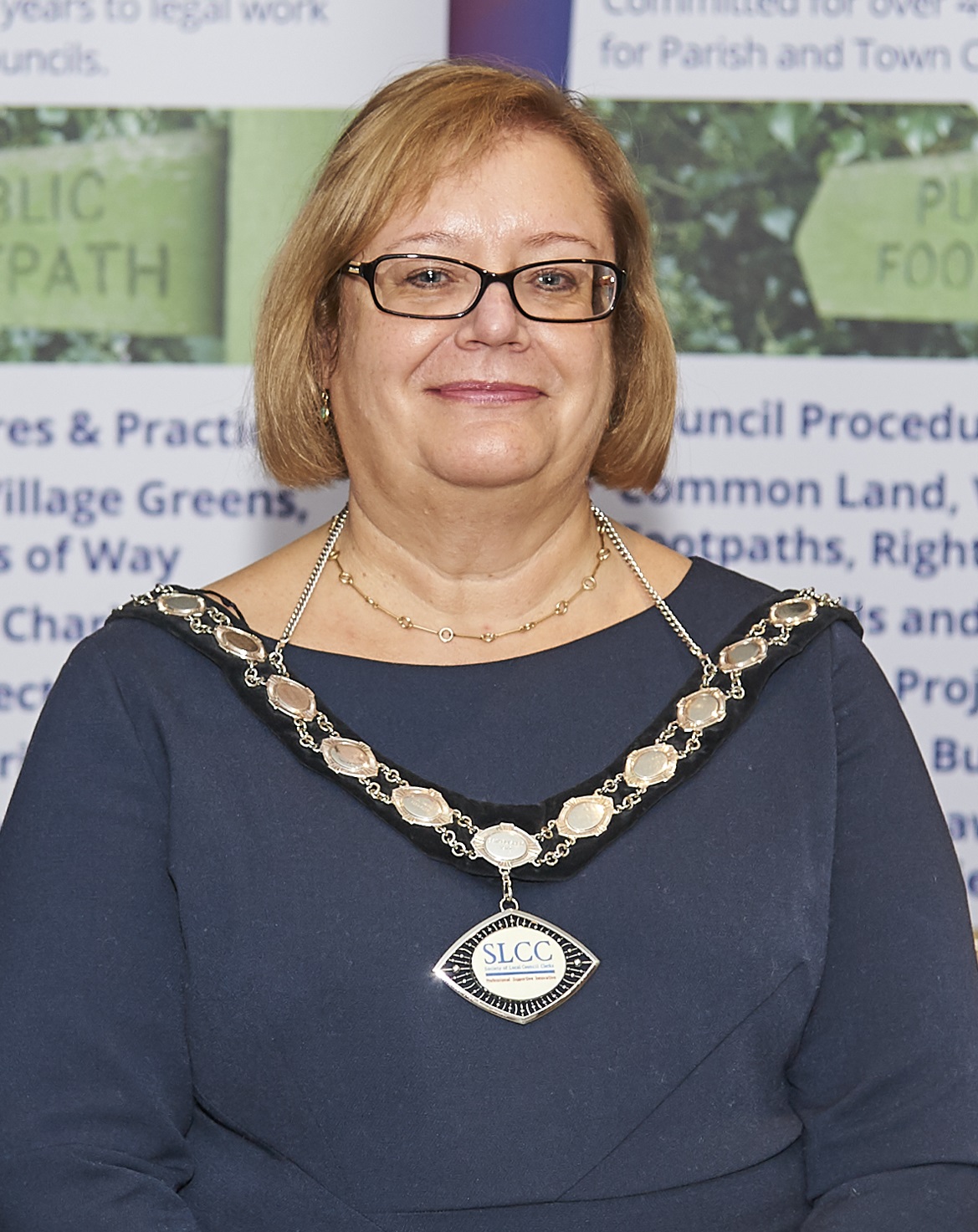Linda Larter MBE FSLCC